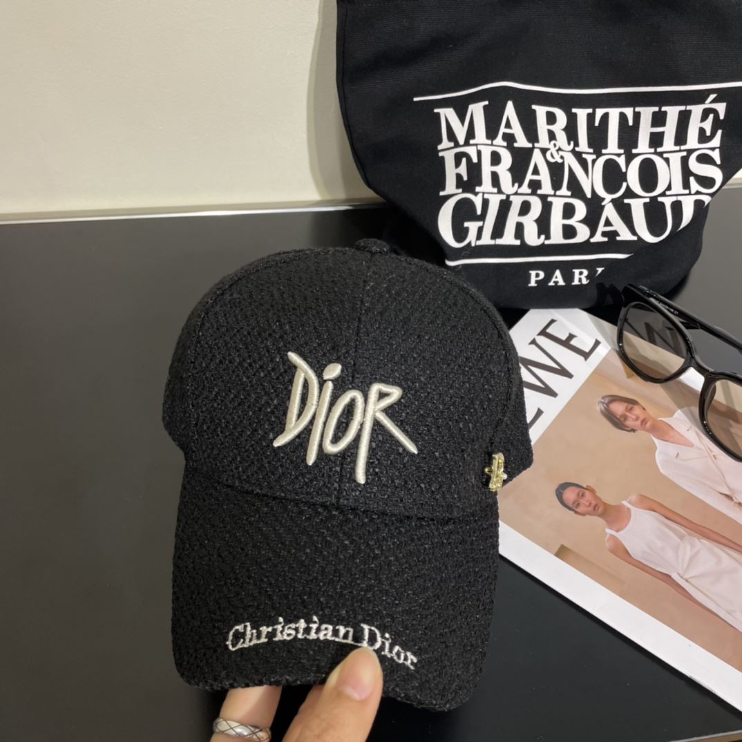 Christian Dior Caps